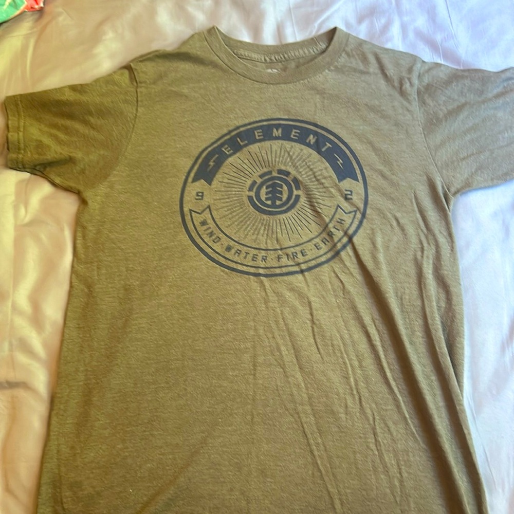 Men’s Element Tee - size small